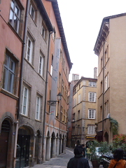 081105lyon1851